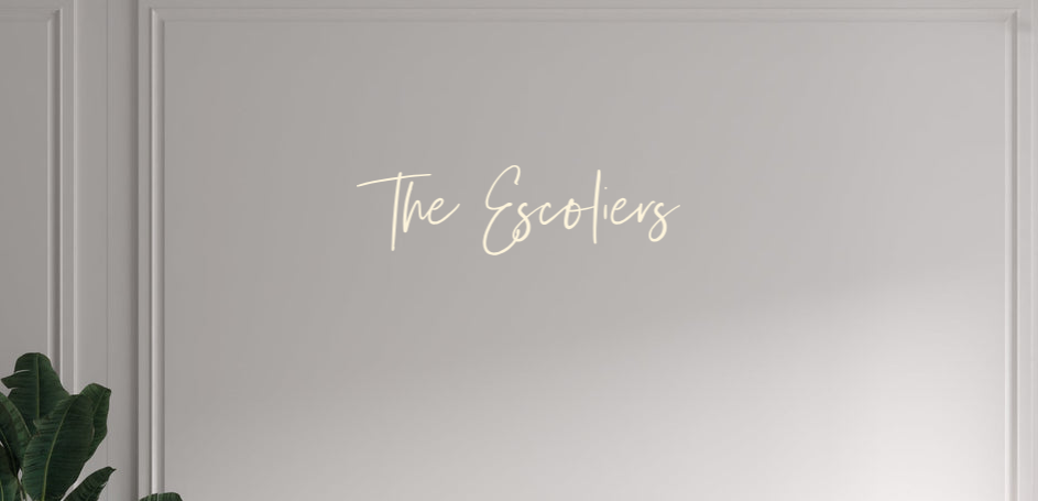 Custom text: The Escoliers
